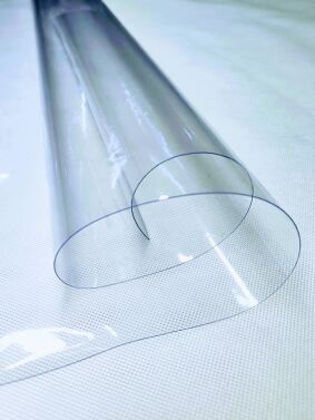 Folia namiotowa PCV 140cm 620g 1mb